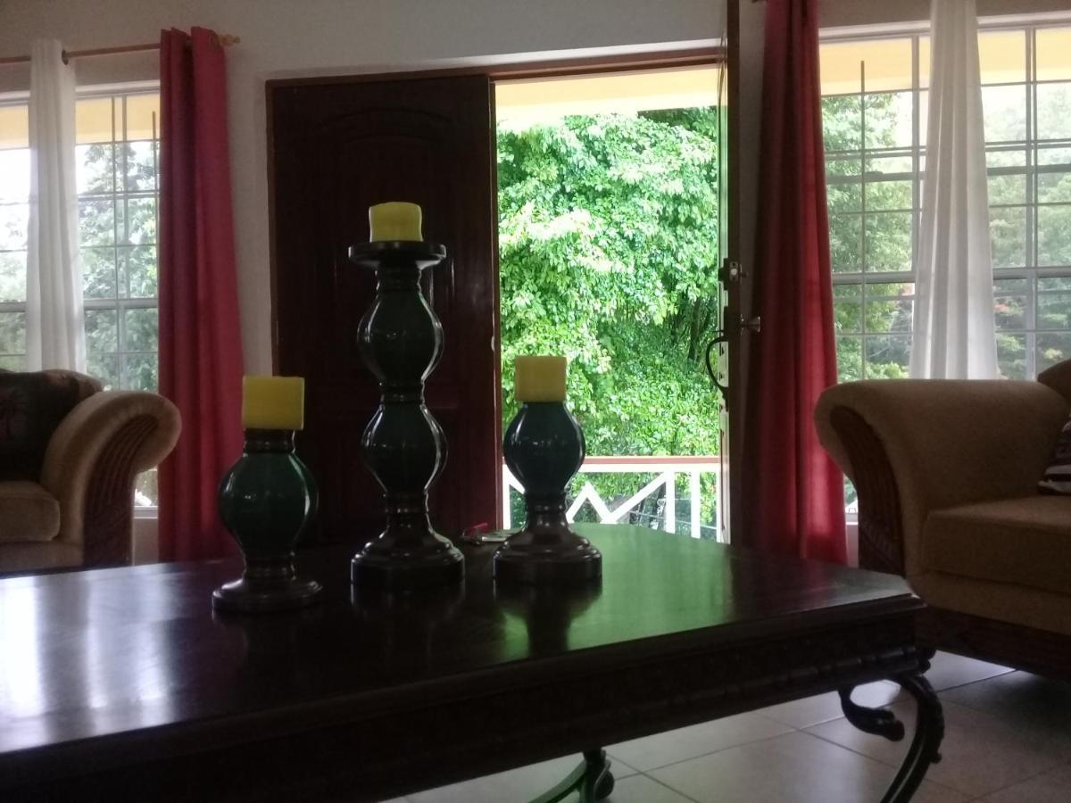 Royal Escape - 1 Otel Anse La Raye Dış mekan fotoğraf