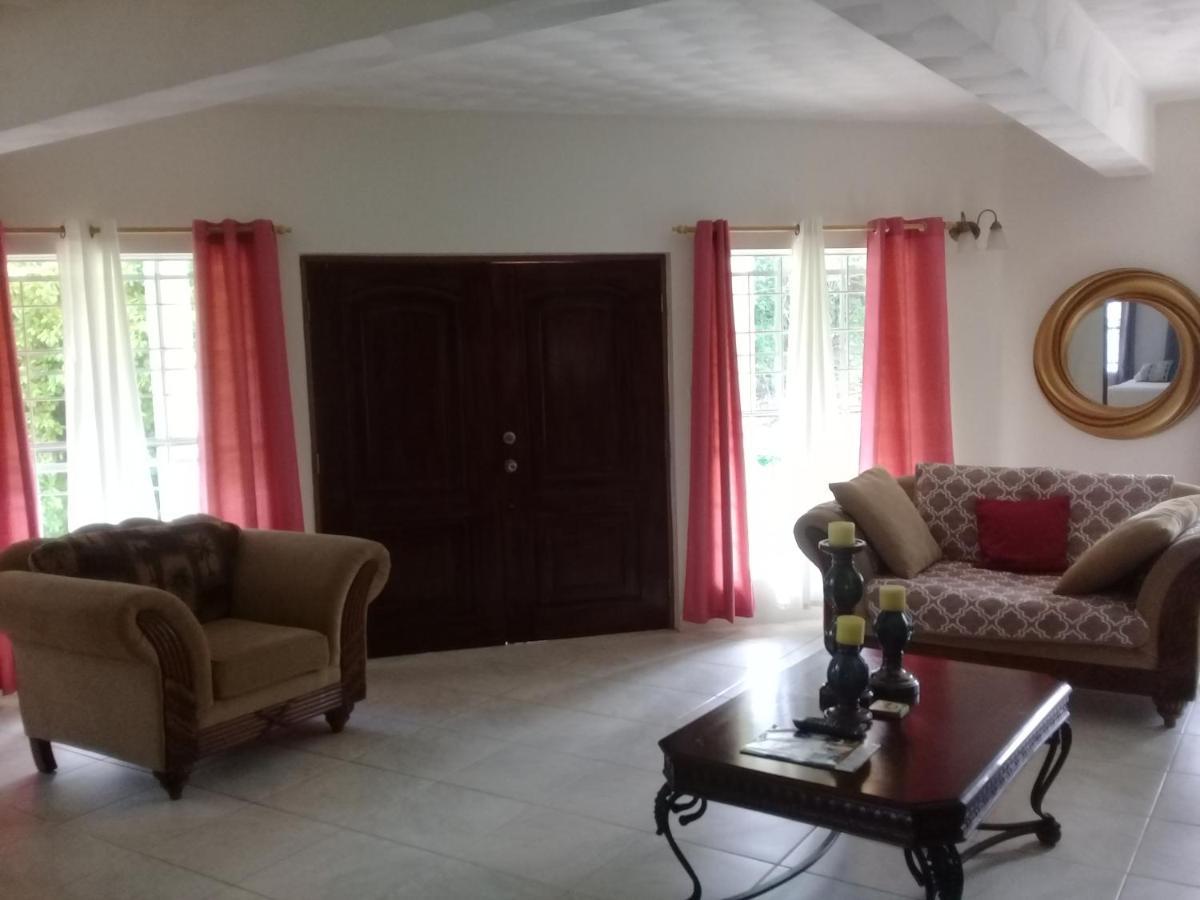 Royal Escape - 1 Otel Anse La Raye Dış mekan fotoğraf
